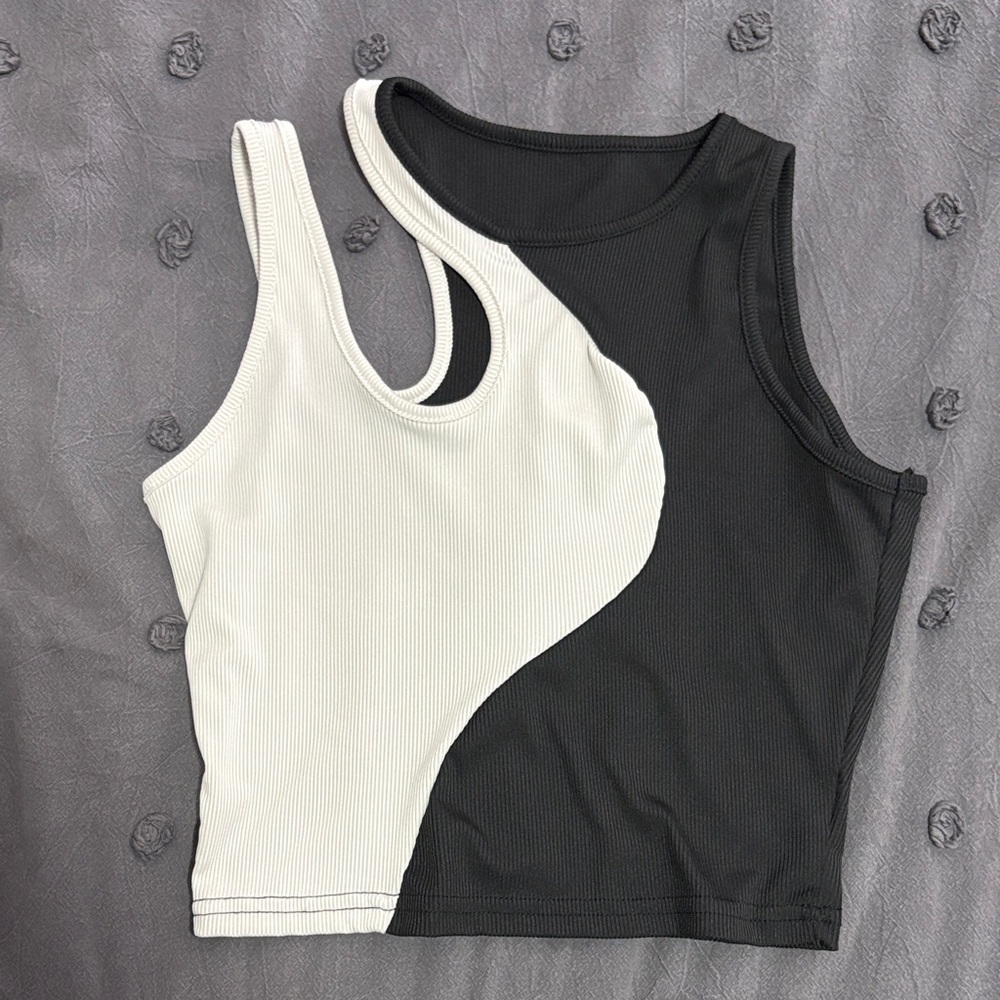 SHEIN Black and White Contrast Tank Top
